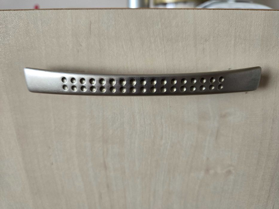 Мелални дръжки за вратички