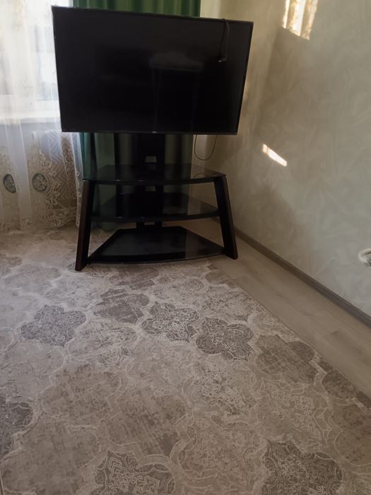 Тумба подставка для телевизора.