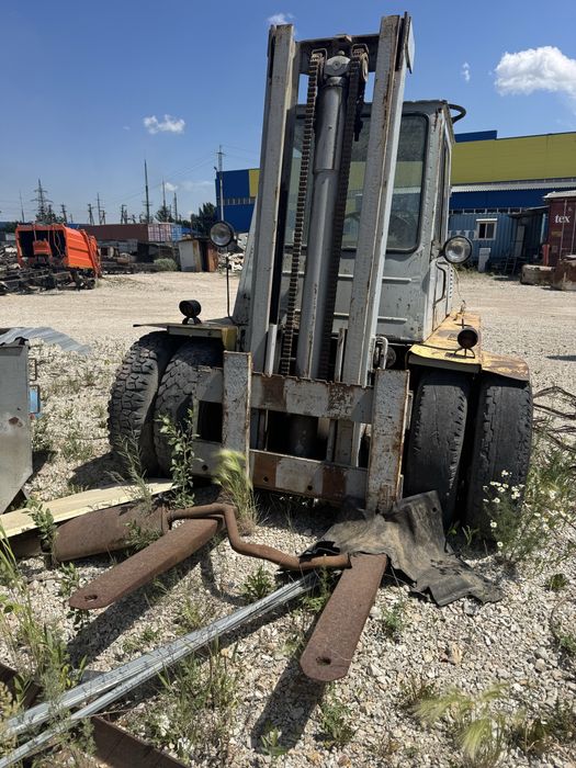 Продам погрузчик вилочный