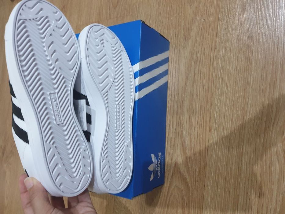 Adidas originals-Спешно