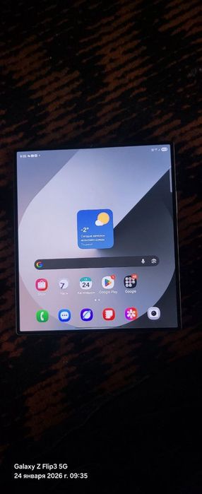 Z Fold 6  256 Gb toza ishlatilgan karopkasi yuq 2 ta sim