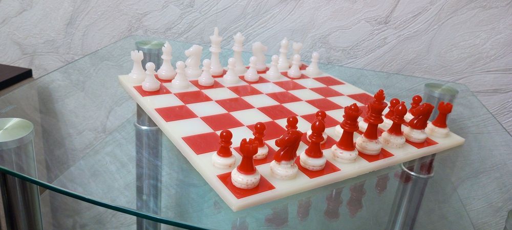 Продам очень крутые - Шахматы !!!