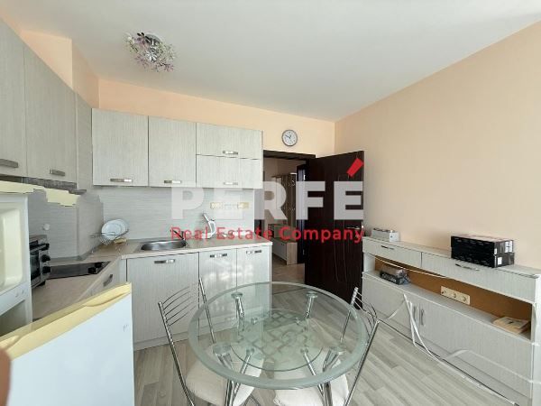 2-стаен в Бургас, област-гр.Несебър площ 53 цена 80000