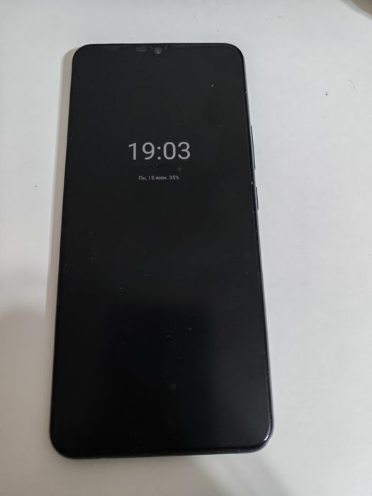 Продаётся телефон Vivo V21e