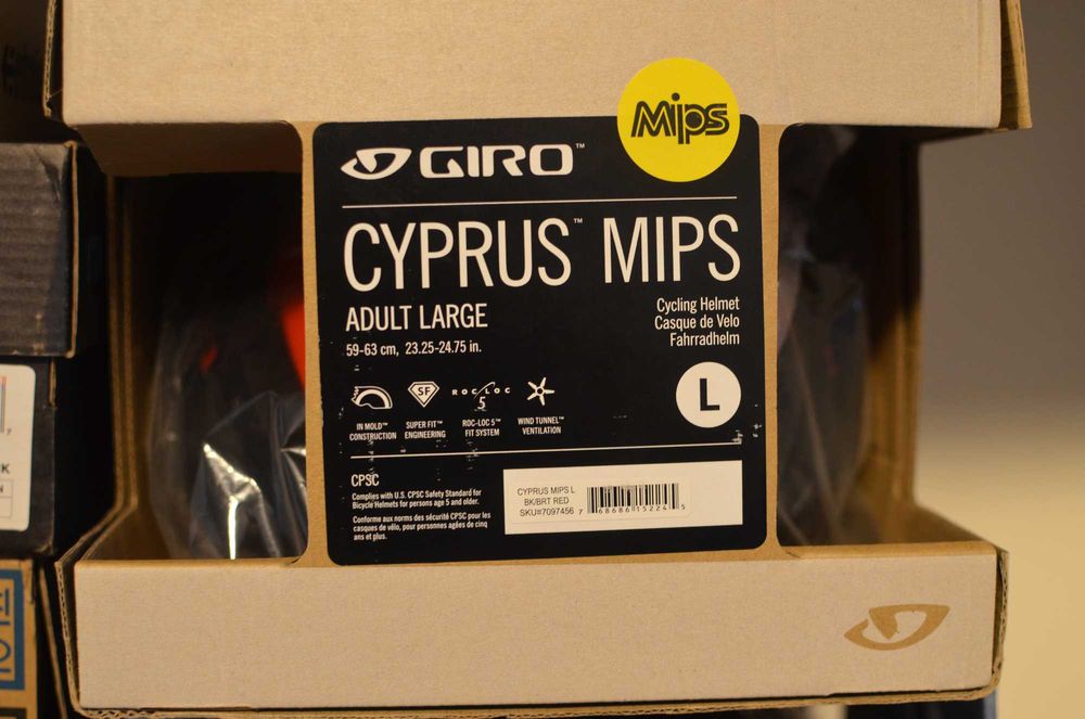 NOU! Casca ciclism GIRO Cyprus MIPS