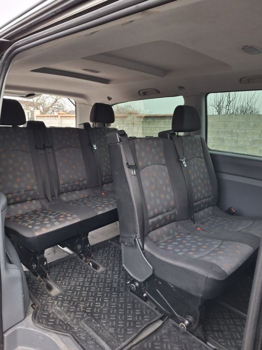 Vând Mercedes Vito 2.2 115 CDI 2010 8+1