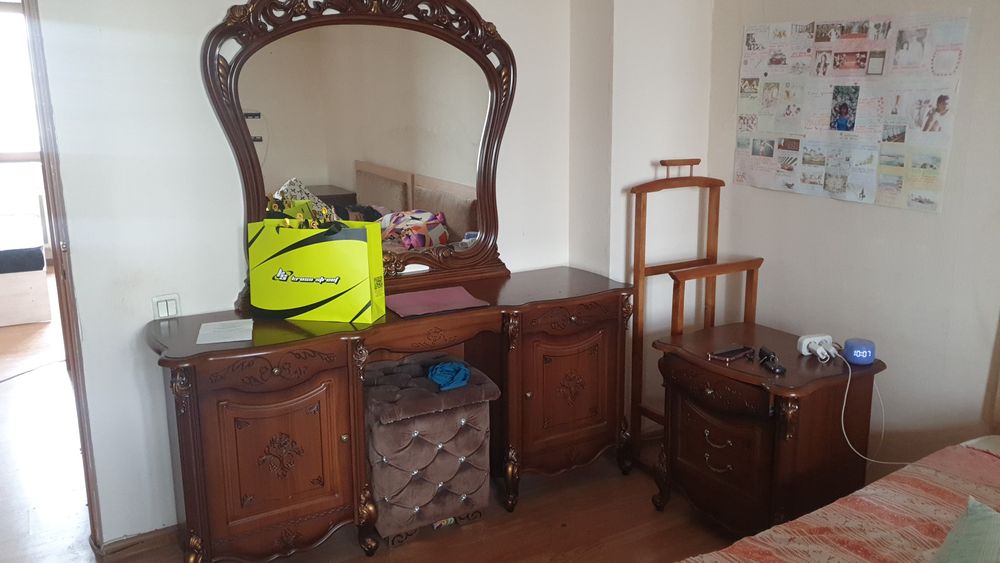 Продам спальний гарнитур