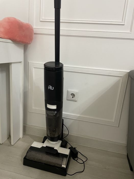 Продам без проводной пылесос