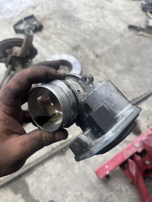 Дросел клапа бмв е60 е90 х5 х6 bmw e60 e90 x5 x6 drosel