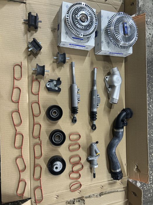 Продам запчасти на BMW