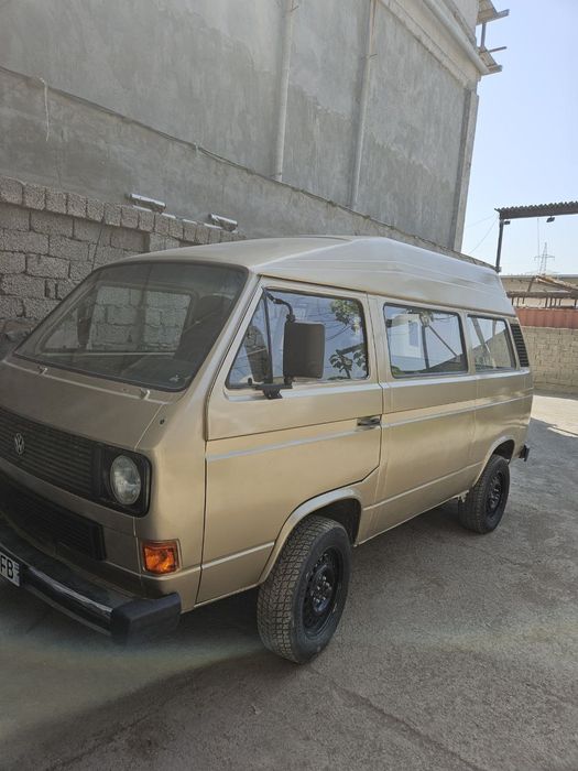 VOLKSWAGEN T 3 1985  год выпуск