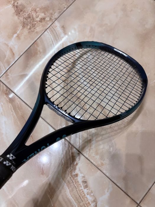 Yonex EZone 100(грип 2), 285гр.