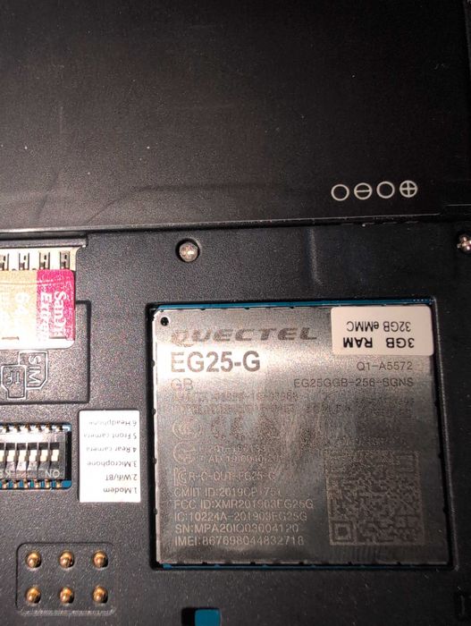 PinePhone 64 Manjaro CE 3GB RAM cu card SanDisk 65GB