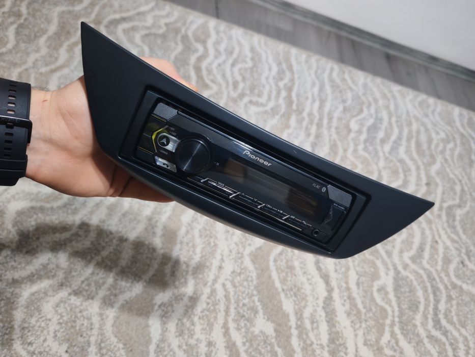 Ramă casetofon laguna 3 + casetofon pioneer Bluetooth