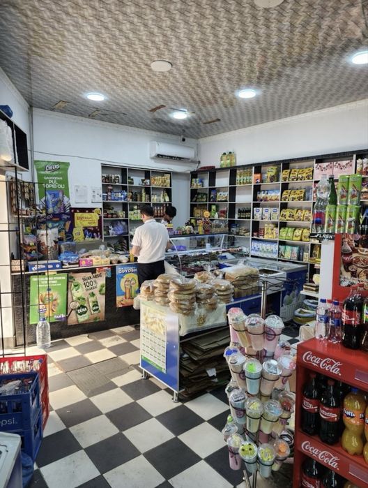 Продается готовый бизнес: автомойка и магазин продуктов питания.