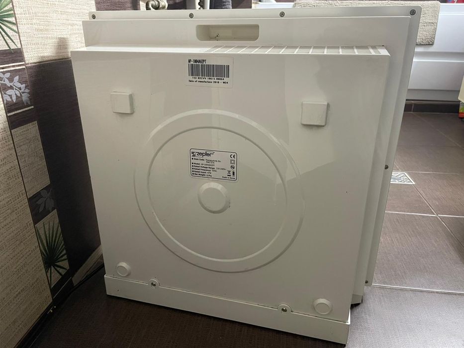 Vând purificator aer Zepter, utilizat.