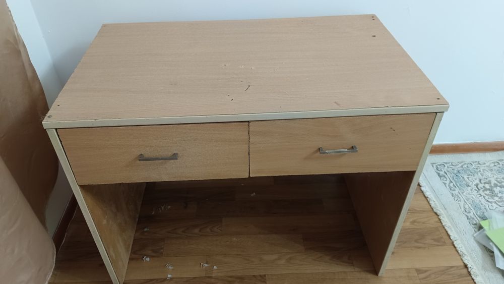 Продам школьную парту