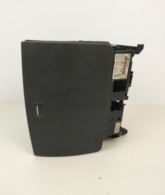 Carcasa display Mercedes-Benz C-Class W204/S204