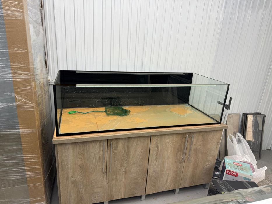 Аквариум витрина