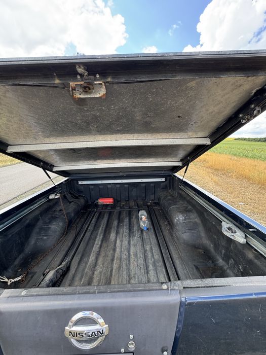 nissan navara 2.5