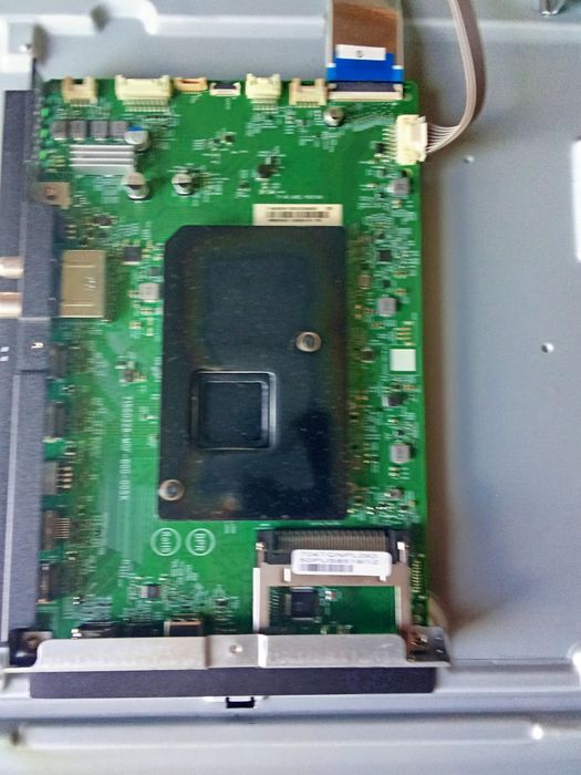 Телевизори "Philips" 50pus 8518 Ambilight и LG 55UR73003LA на части