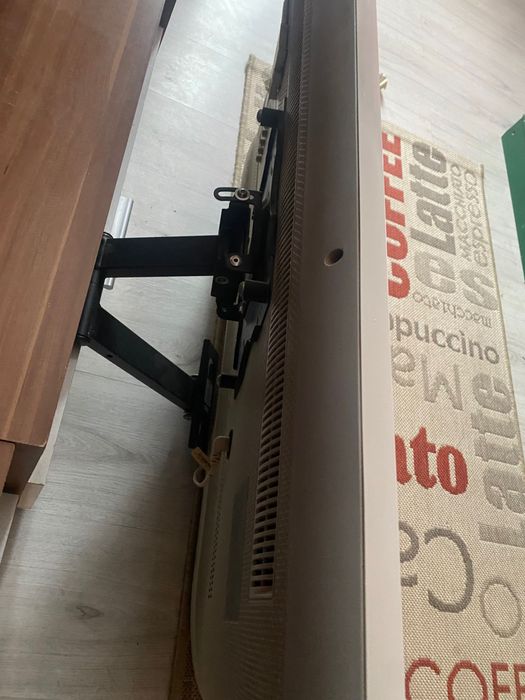 Продавам телевизор