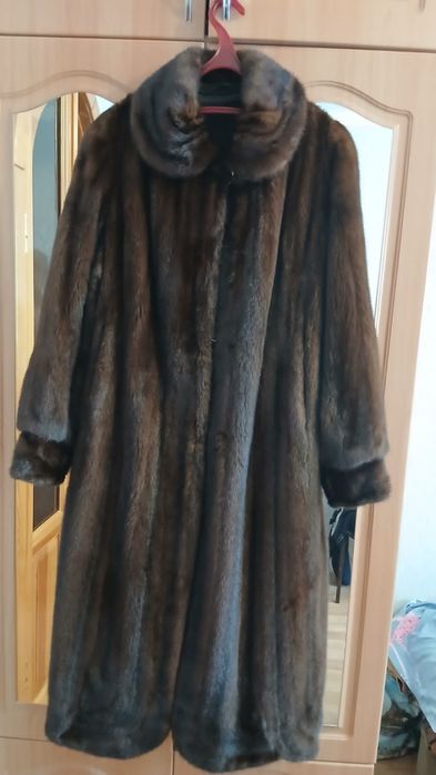 Шуба норковая женскаяя