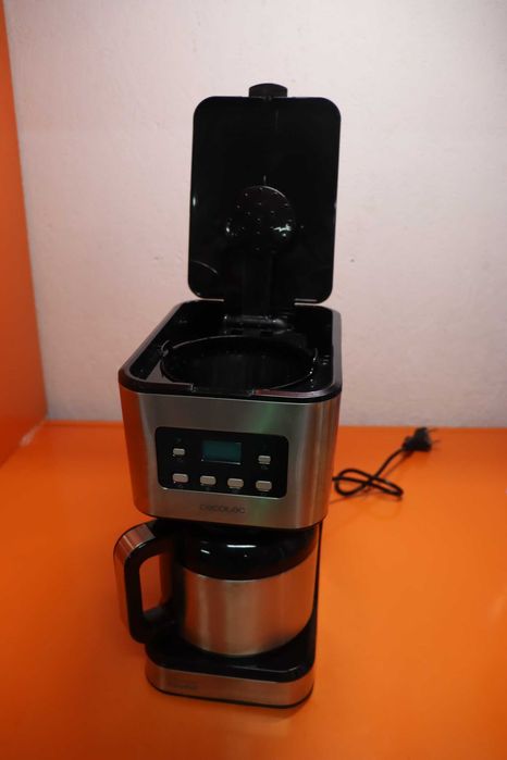 Шварц кафемашина Cecotec Coffee 66 Drop & Thermo