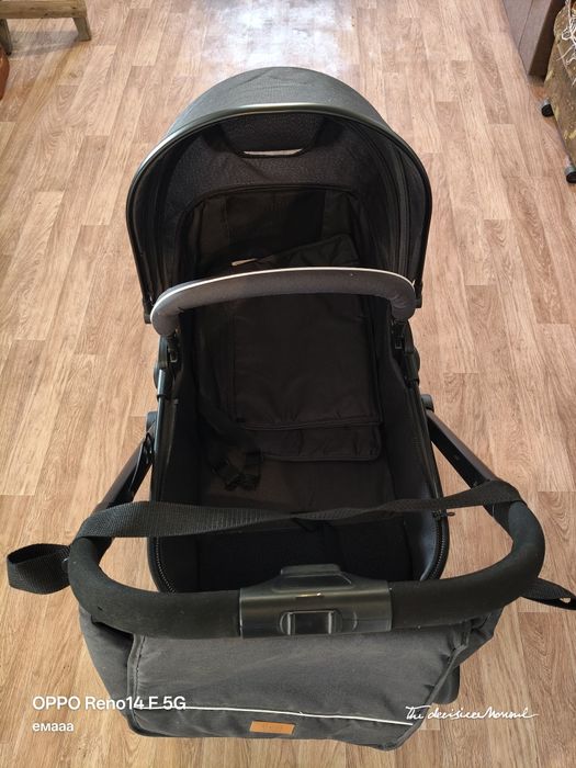 Коляска детская, новая.