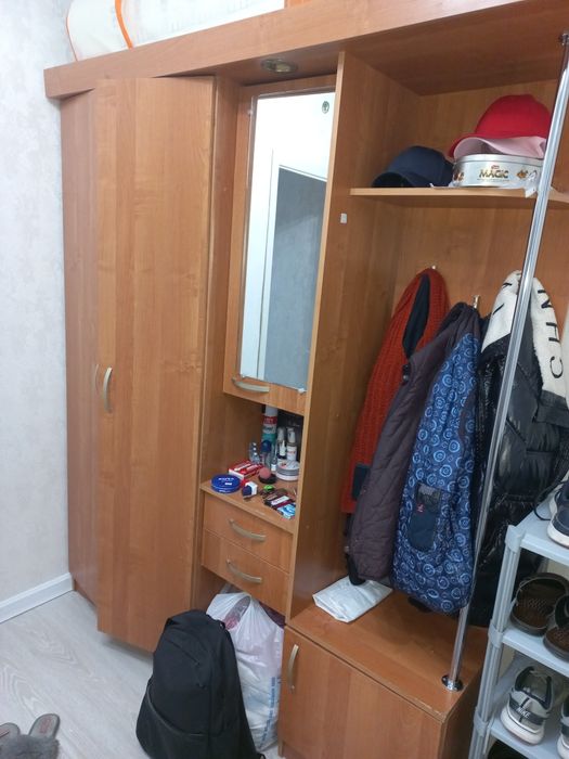 Шкаф для прихожей.