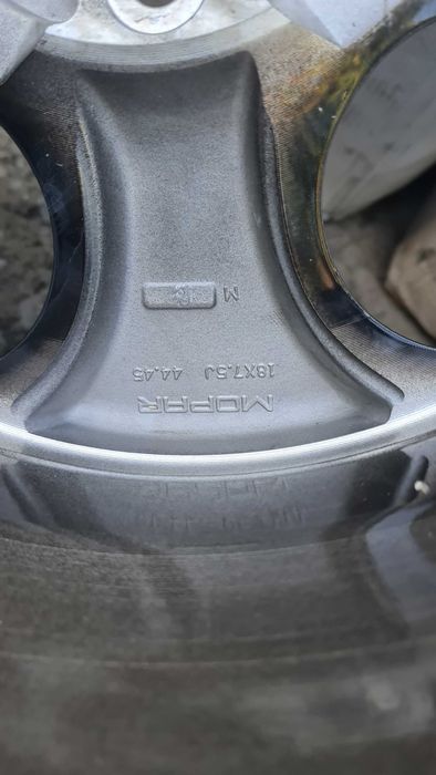 Оригинална джанта  за Jeep