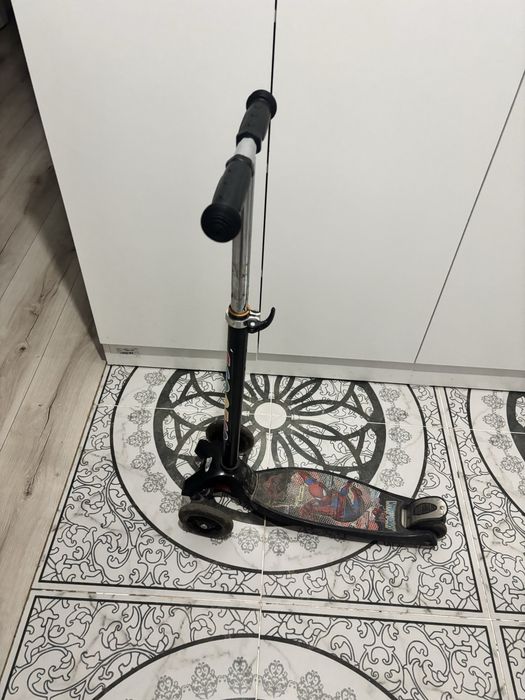 Продам самокат детский