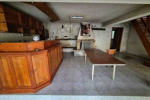 Продава се Къща в Тетевен - 323 кв.м за 214 €/кв.м - Снимка #4