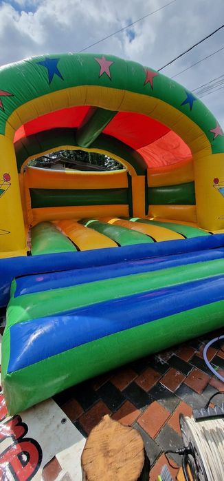 Vând Toboga/Topogan Și Saltele Gonflabile