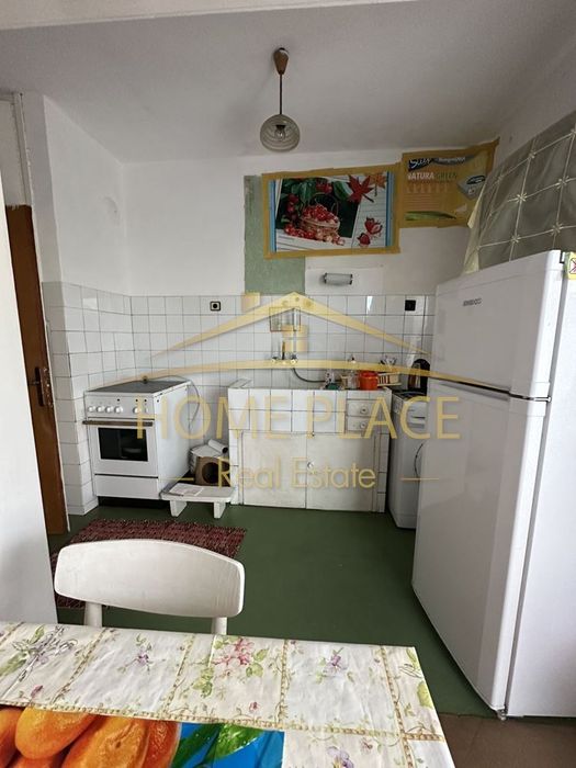 Четиристаен апартамент в кв.Чайка