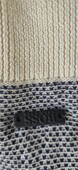 Hugo Boss bluza L