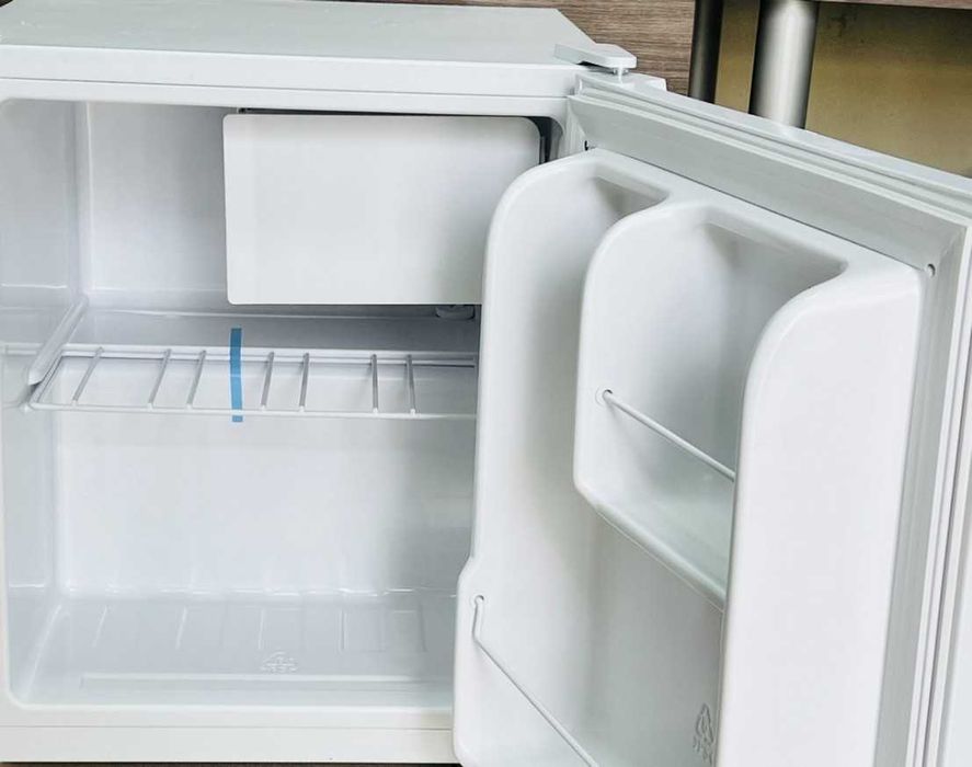 Хладилник CROWN CM48