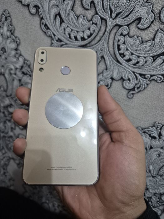 Asus Zenfone 5 ZE620KL