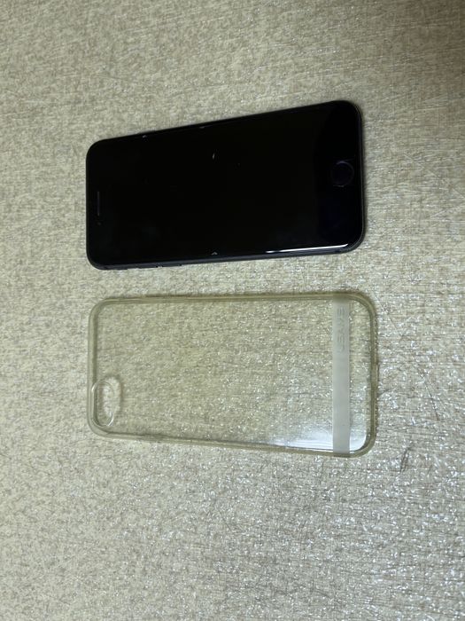Apple iPhone 8 (Black)