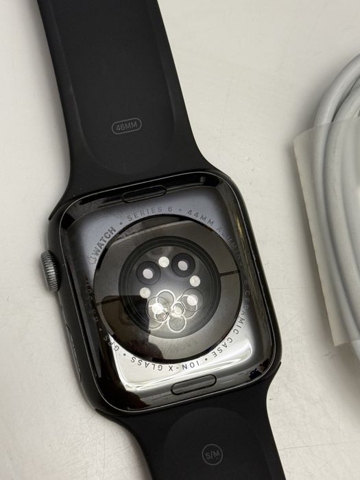 Apple Watch 6, GPS, Cellular, 44MM, Baterie 95%, Black Excelent