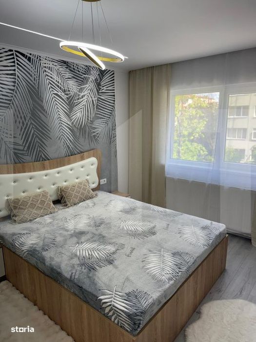 Apartament 3 camere, etaj 2, instalatii noi, centrala proprie | zona D