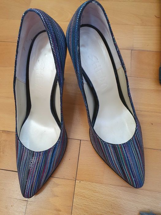 Pantofi de piele pentru femei