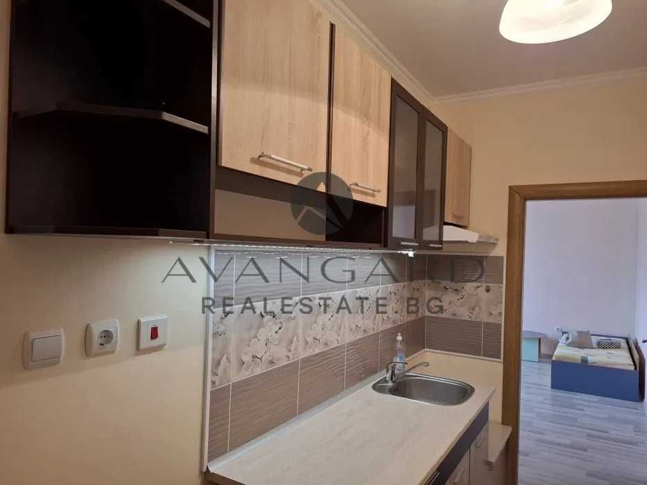 Продава се Едностаен апартамент в Пловдив, Тракия - 36 кв.м за 1084 €/кв.м - Снимка #1