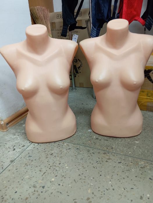 Продам маникены б/у вешалки