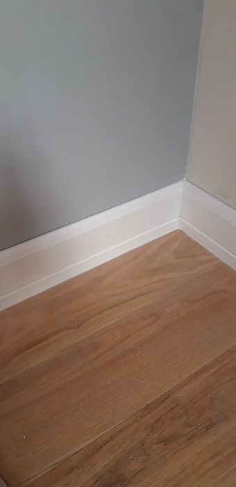 Scări din lemn  stratificat calitate premium