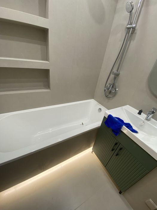 Профессиональный кафельщик