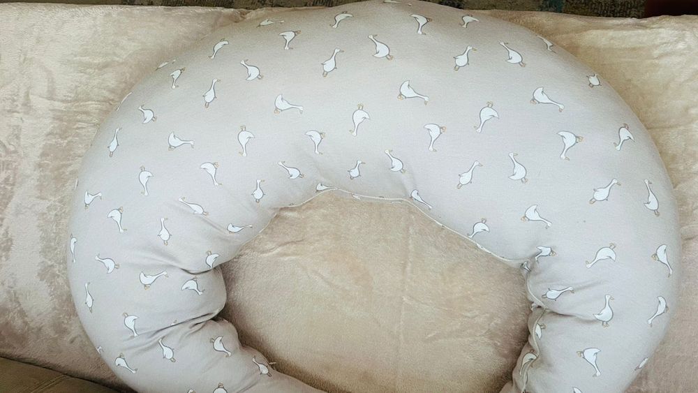 възглавница за кърмене