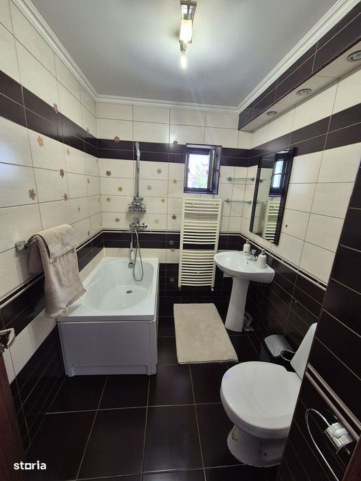 Vand apartament 2 camere, etajul.2,  Micro 4