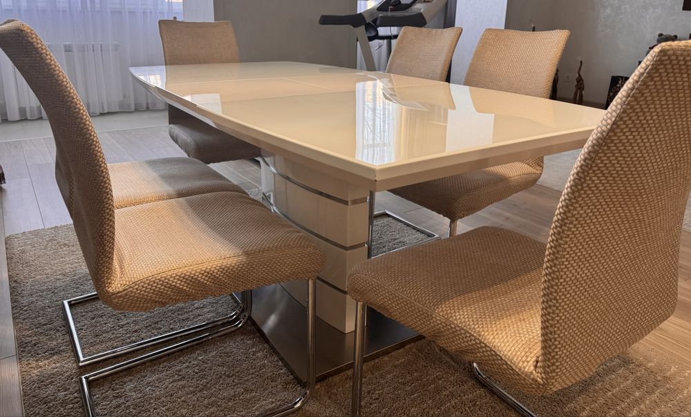 Раздвижной обеденный стол белый + 6 стульев