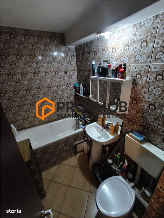 Apartament 2 camere cf 1 semidecomandat zona Unirii Sud